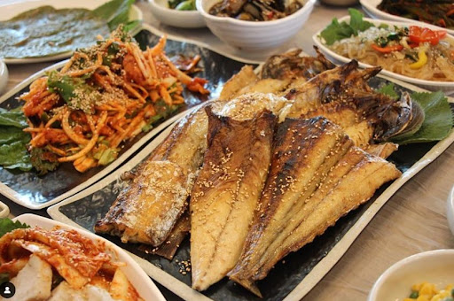구이랑회: 여수 수산물 특화시장에서의 생선구이 맛있게 즐기기